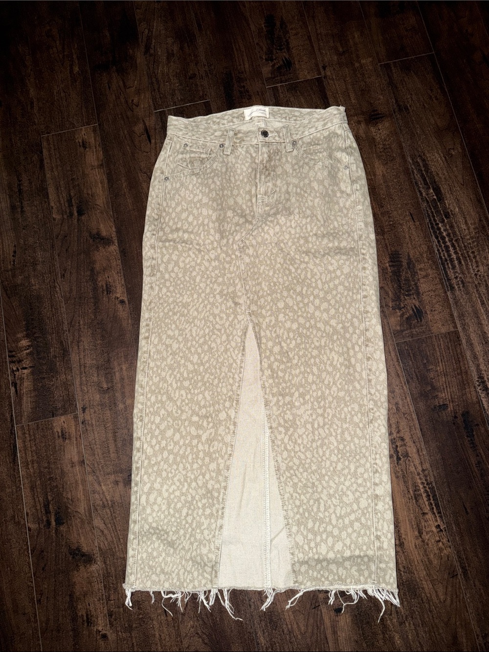 Universal Thread Beige Leopard-Print Midi Skirt